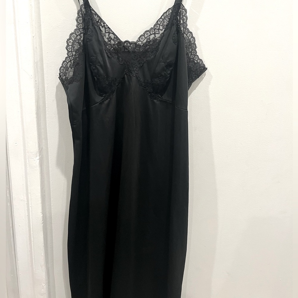 Vintage 60s Black Slip